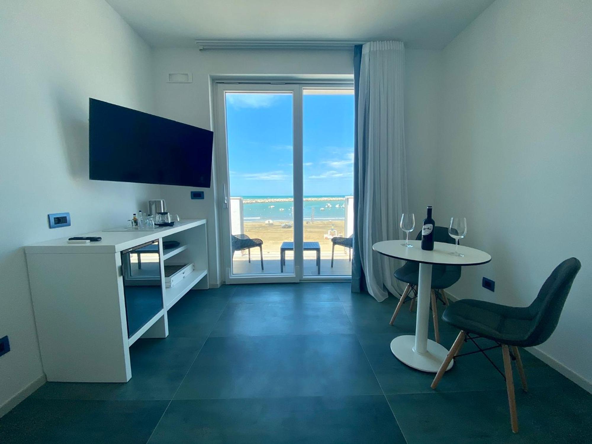 Marina Bay Beach Hotel Peschici Zewnętrze zdjęcie