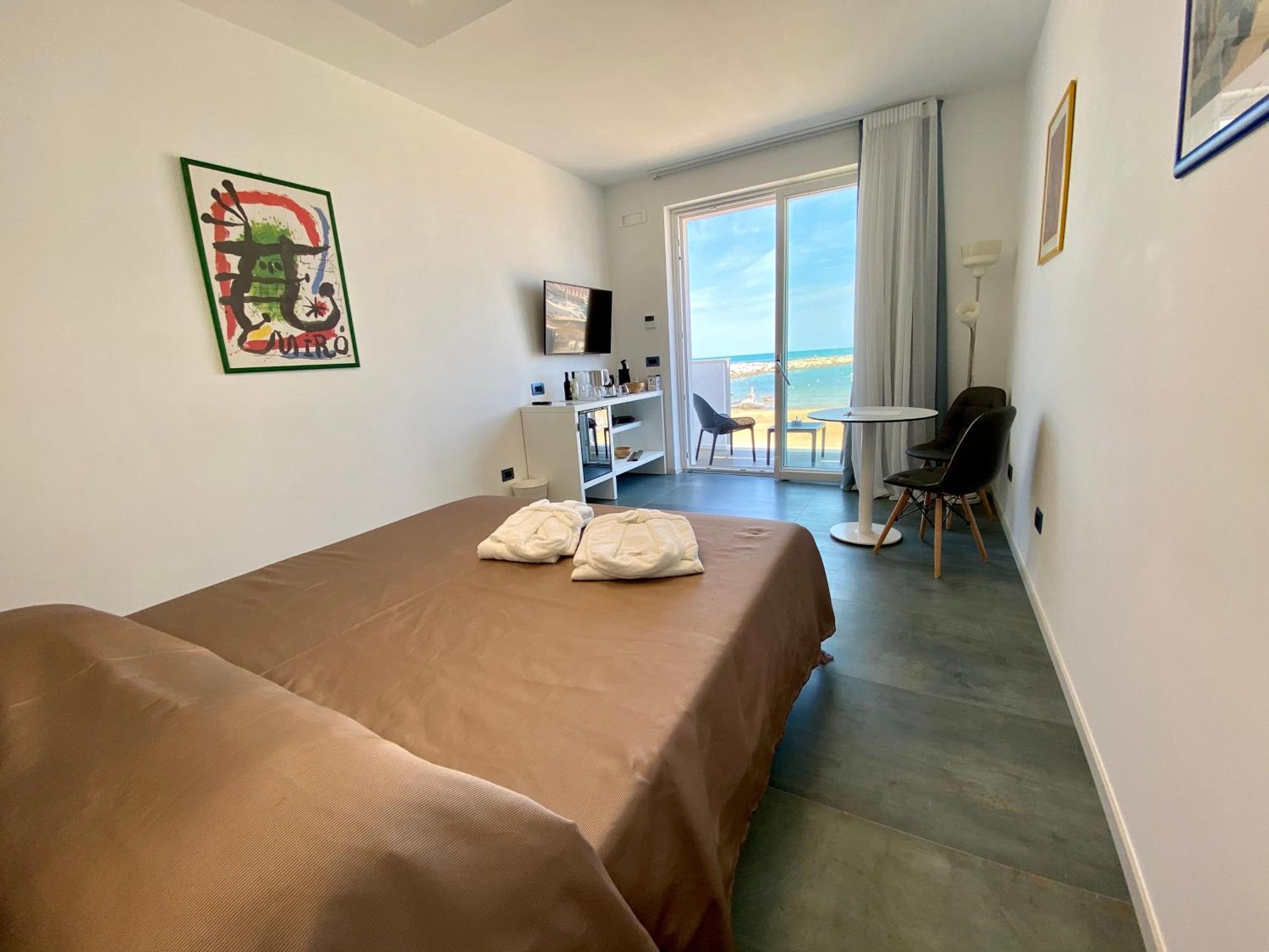 Marina Bay Beach Hotel Peschici Zewnętrze zdjęcie